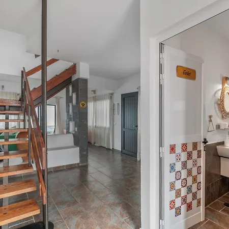 Surf House Semesterbostad La Santa