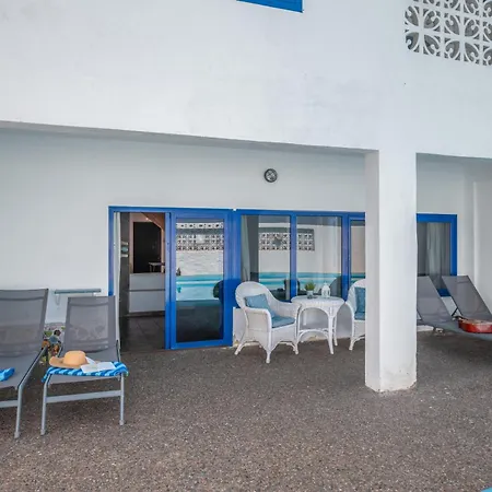 Surf House Ла-Санта