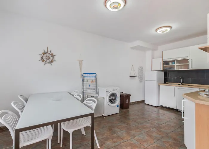 Surf House * לה סנטה